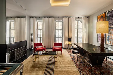 462 West 23rd Street