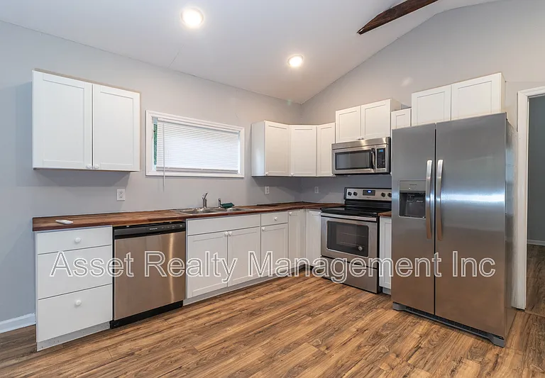 3009 Sevier Ave — Photo 3