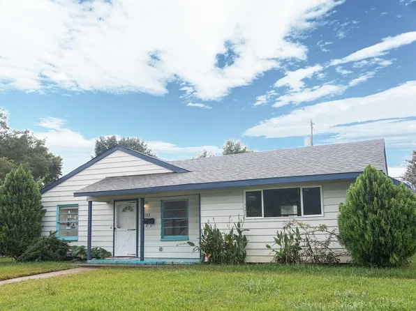 2102 Norman St, Pasadena, TX 77506