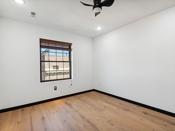 5th image of 212 Church St #13