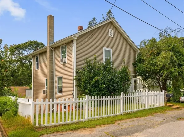 13 Birch St, North Brookfield, MA 01535