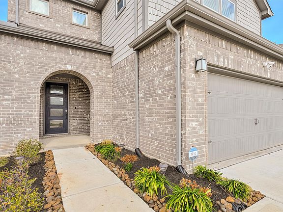 4th image of 25342 Trinity Oakley Ct