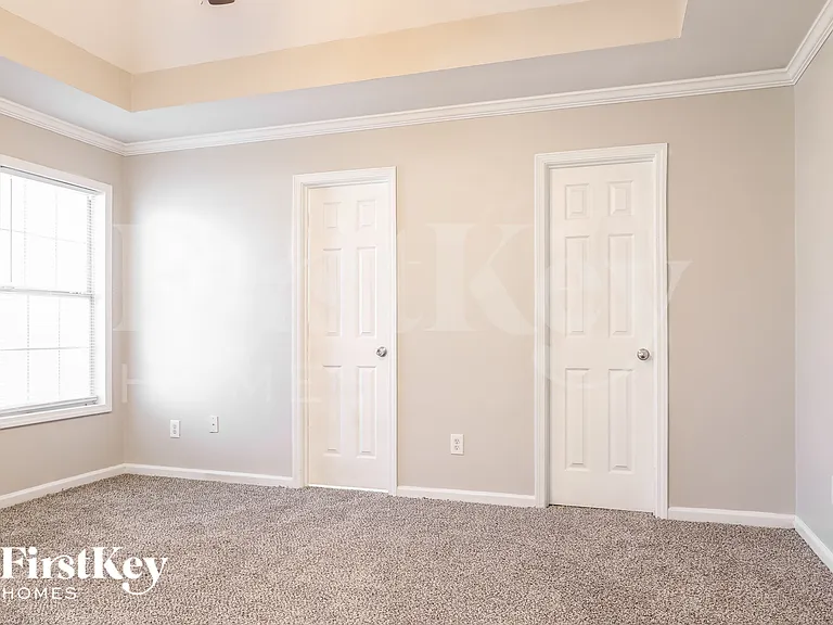 120 Grayview Ct — Photo 13