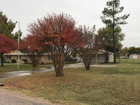 2nd image of 416 Choctaw Estate Cir