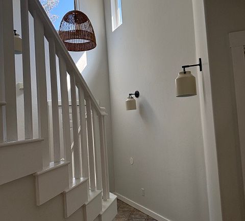 hallway to main door into house