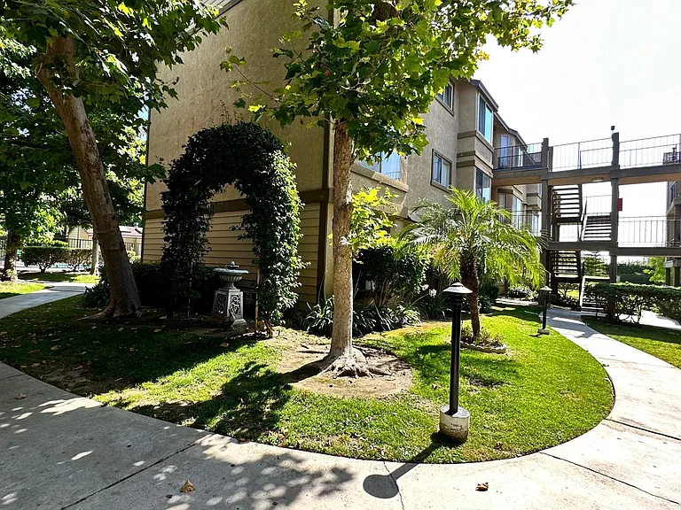 4201 W 5th St #205 — Photo 27