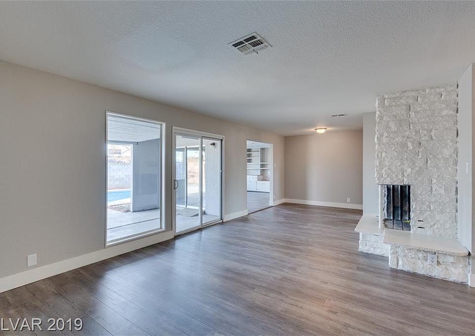 1st image of 1112 Tumbleweed Ave