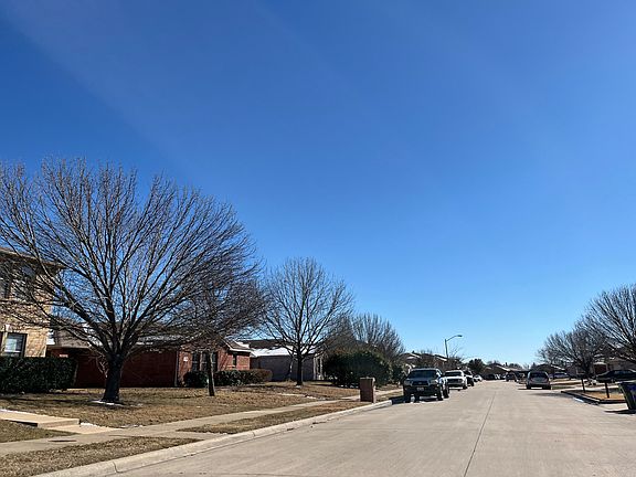 5th image of 4633 Indian Creek Dr