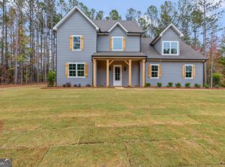 47 Midland Dr, Newnan, GA 30263