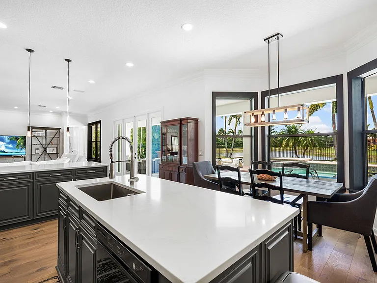 11695 Sunrise View Ln — Photo 15
