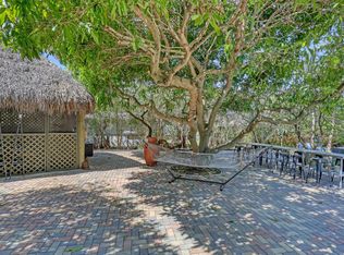 114 Bayberry Dr, West Palm Beach, FL 33403