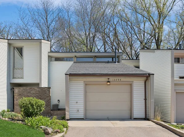 13794 Heywood Ct, Apple Valley, MN 55124