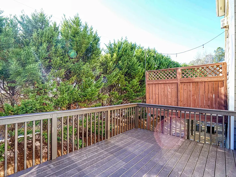 Newly Installed spacious deck