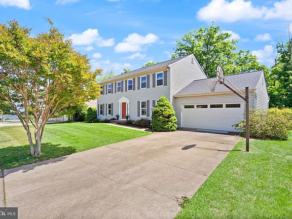 5th image of 104 Briarwood Ct