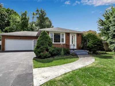 1465 Maple Rd, Buffalo, NY, 14221