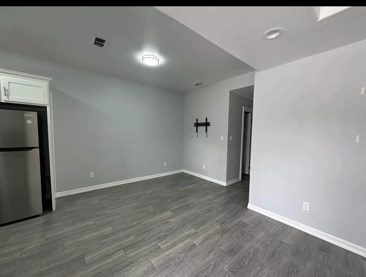 9032 Mason St — Photo 4