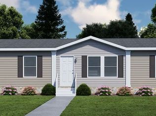 69 Ryegrass Dr, Saint Pauls, NC 28384