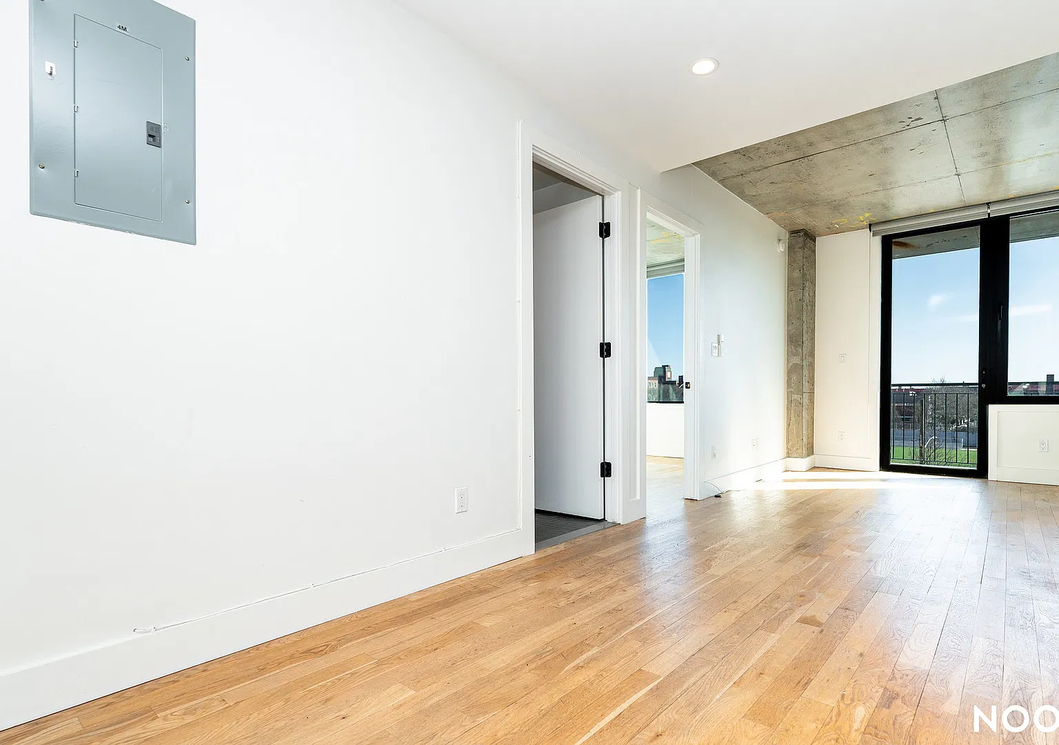 824 East New York Avenue — Photo 3