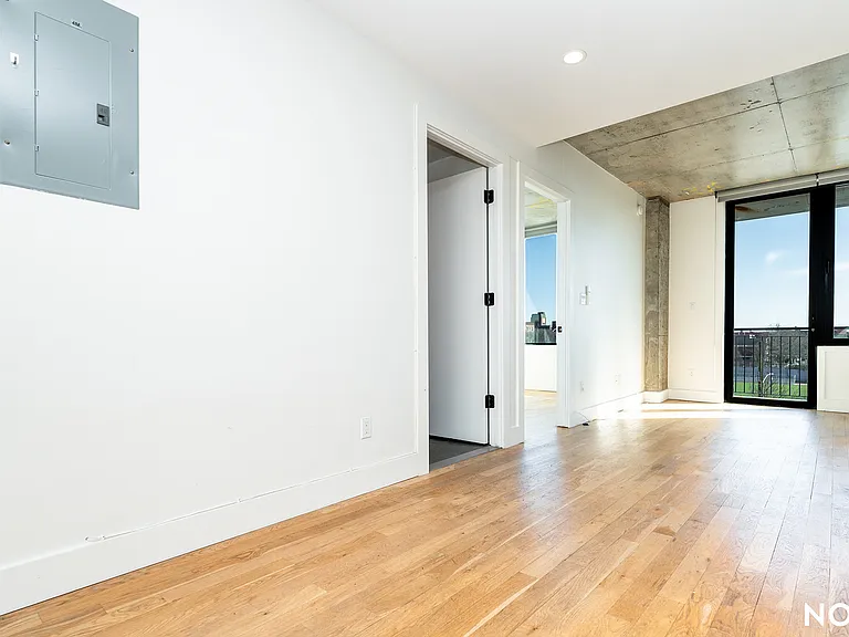 824 E New York Ave #2J — Photo 5