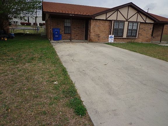 3rd image of 304 North Dr Unit A