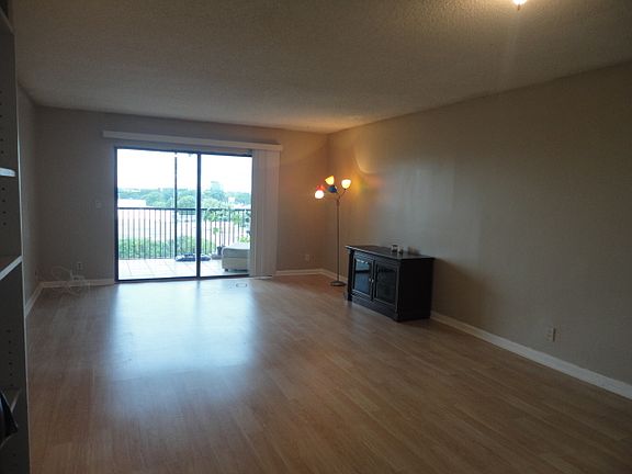 5th image of 2206 S Cypress Bend Dr APT 705