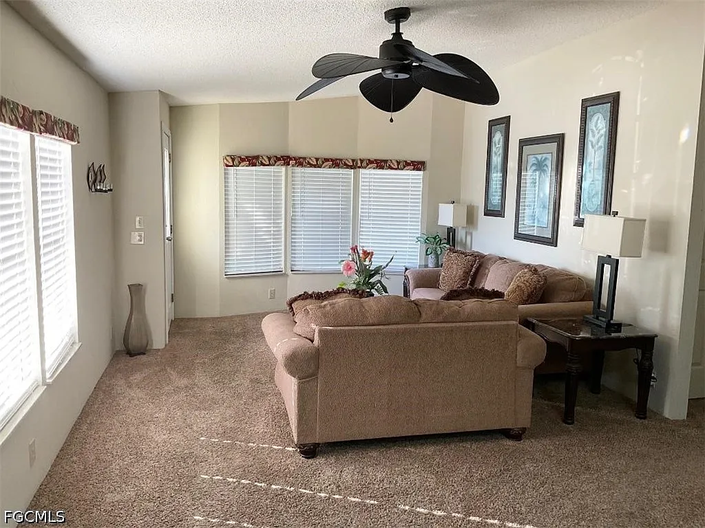 2 bed, 2.0 bath, 1568 sqft, $1,950 — Photo 2