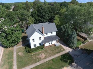 505 Hale St, Marengo, IL 60152