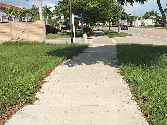 5th image of 1701 N Bahama Ave Lot 10