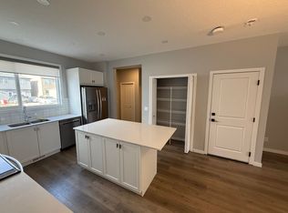 36 Corner Glen Ave Ne Calgary, Calgary, AB T3C 2X4