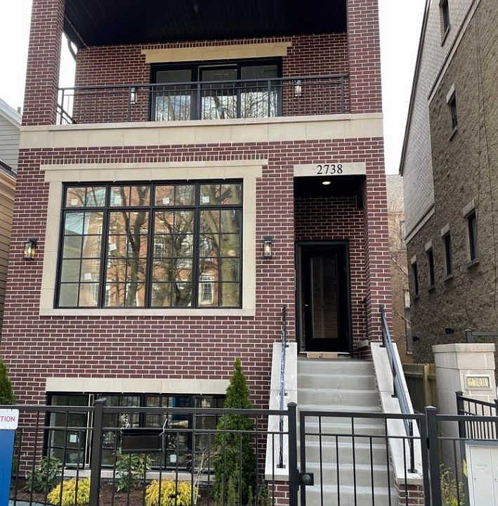 1st image of 2738 N Wayne Ave #3