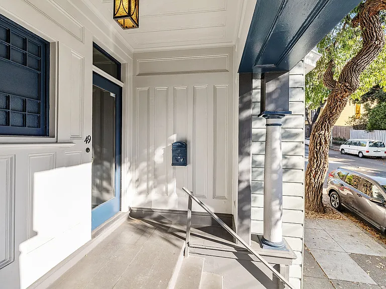 49 Cortland Ave — Photo 2