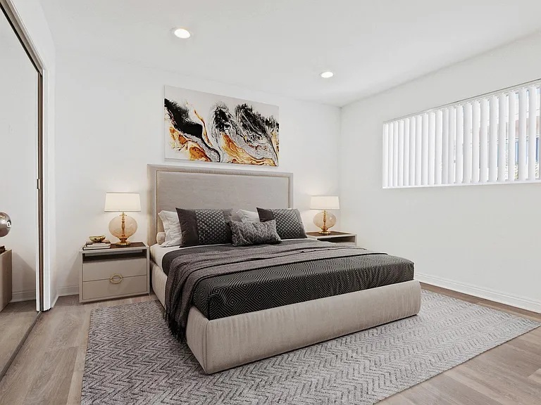Rexford Drive Apartments — Photo 14
