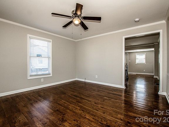 4th image of 105 Rankin St