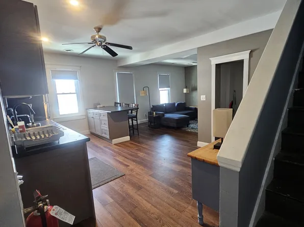 30 Main St #A, Winooski, VT 05404