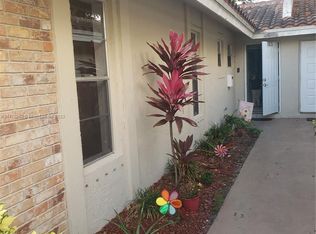 7973 NW 35th Ct, Pompano Beach, FL 33065