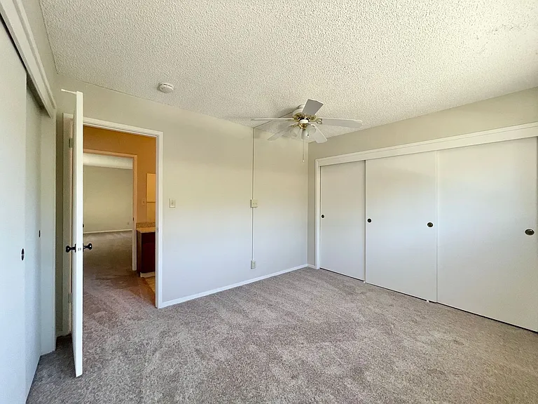 2712 O Street — Photo 17
