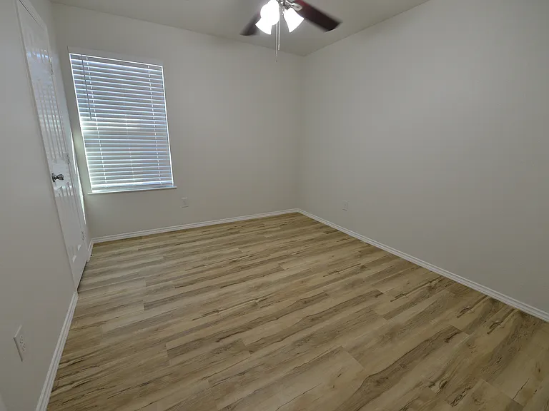 2361 Murphy Ct — Photo 12