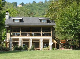 398 Henson Rd, Hayesville, NC 28904