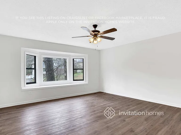 1790 Blackwillow Dr — Photo 18
