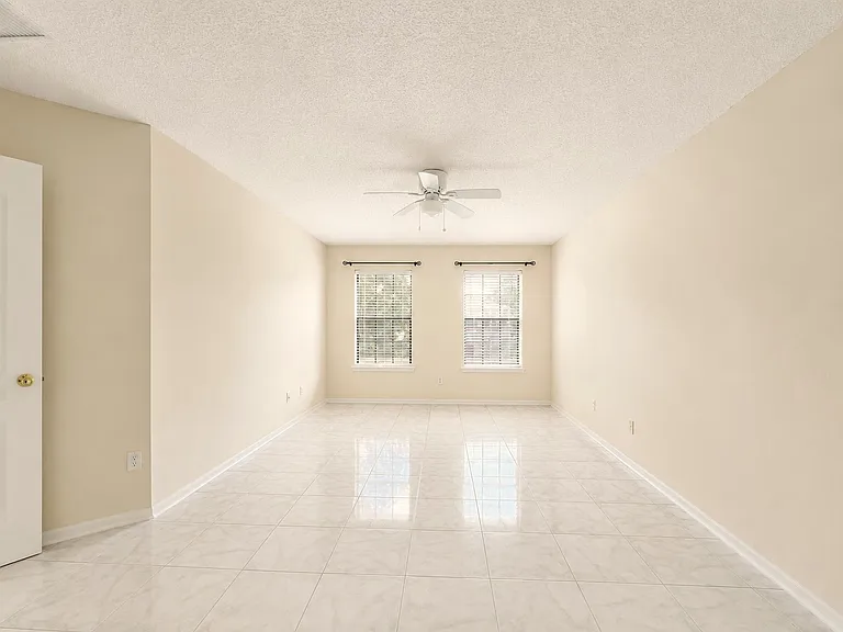 272 Beech Brook St — Photo 10