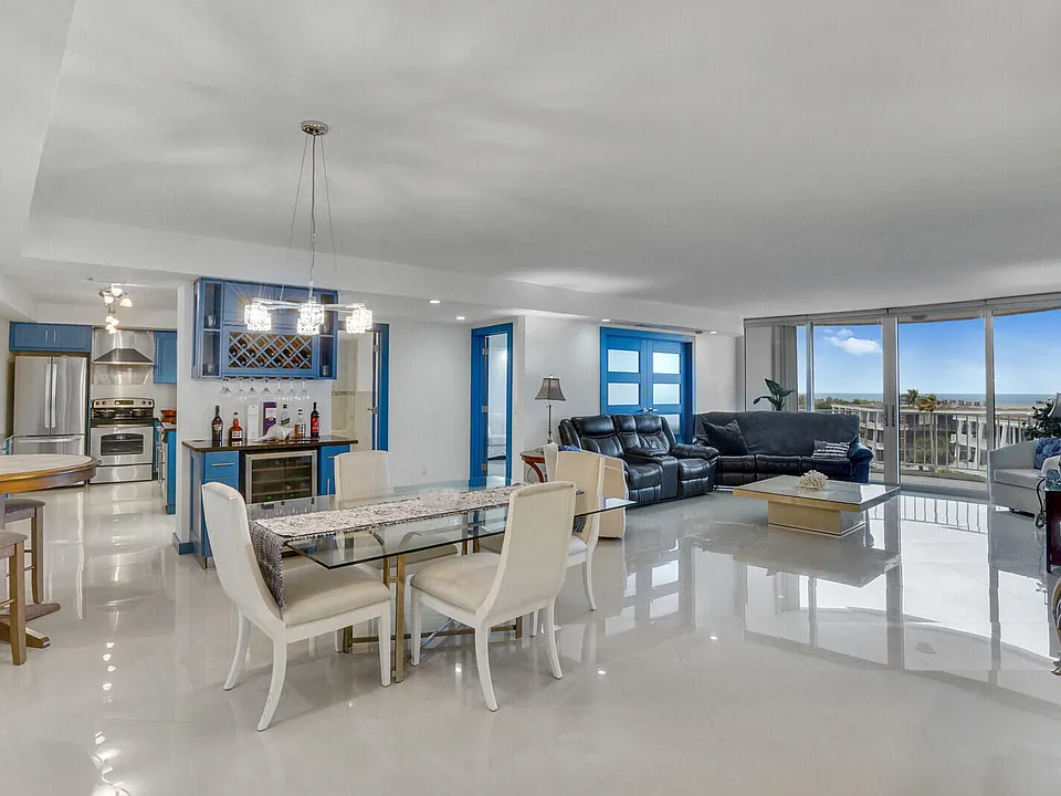 2295 S Ocean Blvd #619