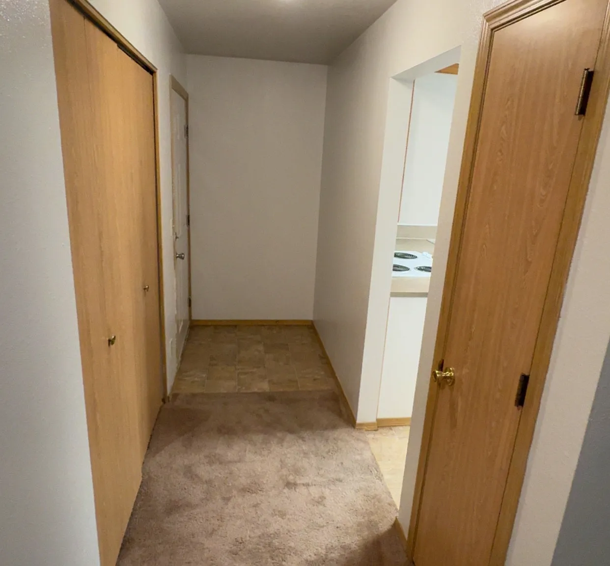 2 bed, 1000 sqft, $1,775 — Photo 2