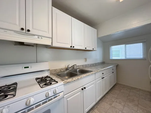 612 E 8th St APT C, National City, CA 91950