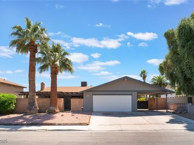3745 Rawhide St, Paradise, NV, 89120