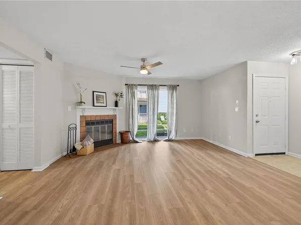 1721 Rock Bridge Mews APT A, Chesapeake, VA 23320