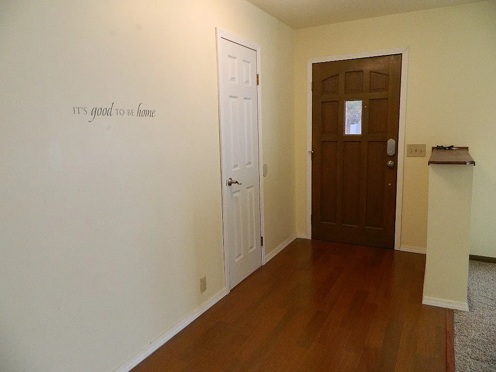 3 bed, 2.0 bath, 1730 sqft, $1,600 — Photo 3