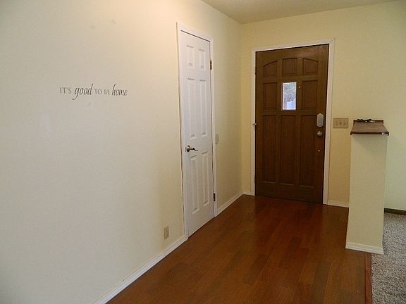 3rd image of 618 W Downing St