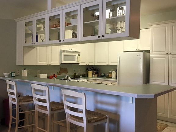 5th image of 402 Westlake Ct