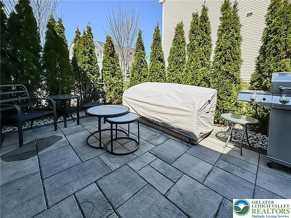 3rd image of 4739 Rafi Rd