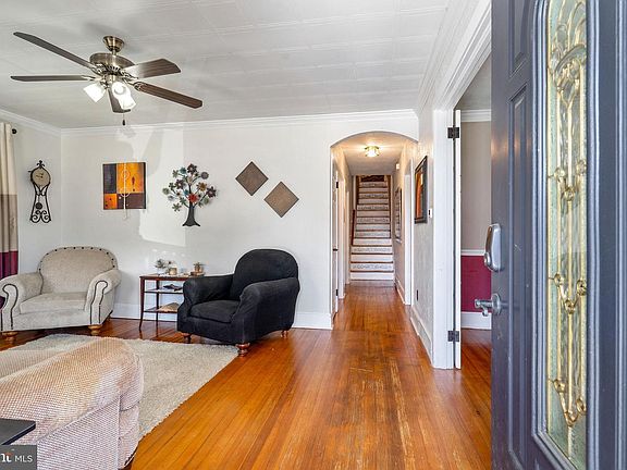 3rd image of 313 E Cecil Ave